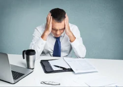 هل الوقوف أفضل من الجلوس حقا؟ دراسة حديثة تجيب!