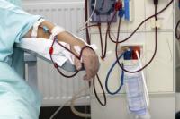 مريضة بالقصور الكلوي تُوجه اتهامات لطبيب حول مُطالبتها بمبلغ مالي للعلاج في مصحة خاصة