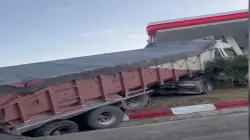 فقدان السيطرة على شاحنة يتسبب في حادث مروع قرب محطة وقود بين طنجة وتطوان