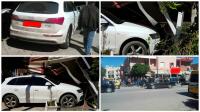 حادثة خطيرة .. سيارة تصعد فوق الرصيف وتصدم مقهى ومحل للجزارة وصلاة الجمعة تجنب كارثة