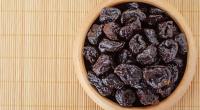 الخوخ المجفف يقي العظام من آثار الإشعاع