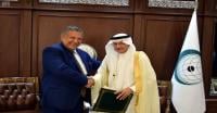 العثيمين يتسلم أوراق اعتماد السفير المغربي مصطفى المنصوري