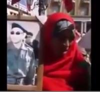 مواطنة: بنكيران خدام..أش بغيتيه احييد سروالو و اعطيه ليك