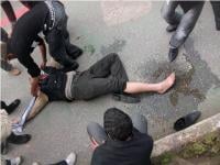 قوات الأمن تتصدى بقوة لمسيرة الأساتذة المجازين بالرباط يوم الإثنين 4 أبريل 2011 (صور) 
