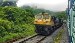 صُرخات لم تُنقذهم… أب يتسبب في قتل أطفاله الأربعة دهساً تحت قطار بعد شجار مع زوجته