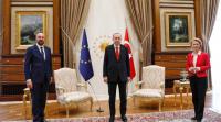 بالفيديو..."أردوغان" يهين بشكل متعمد مسؤولة كبيرة بالاتحاد الأوروبي