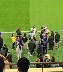 الستريمر الأمريكي سبيد مافهم والو.. مع وصل دخل المنتخب السنغالي وعينك ما تشوف إلا النور