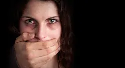 حالة "زنا محارم" جديدة بورزازات.. أب يغتصب ابنته القاصر ويتسبب في إنجابها