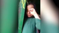بالفيديو ـ طفلة يمنية تبكي بسبب ملابس العيد !