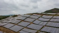 تقنية ثورية تُبرّد الألواح الشمسية وتُضاعف عمرها ثلاث مرات دون كهرباء