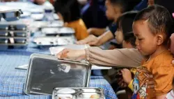 إندونيسيا: تسمم غذائي يصيب أكثر من 9 آلاف طفل بسبب وجبات مدرسية مجانية