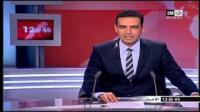 لقطة طريفة : مذيع القناة الثانية ينفجر ضحكا على الهواء