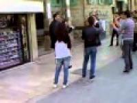 فتاة سورية ترقص فى الشارع بطريقة جنونية تأييدا للرئيس السوري بشار الاسد 