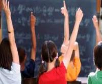 أساتذة اللغة العربية بالمهجر: ممنوعون من الإنجاب، ووثائق إدارية بلا مصداقية