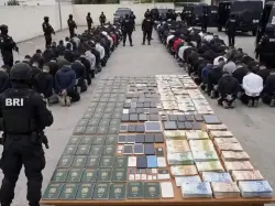 مسرحية الجوازات المزورة و300 درهم.. كيف ورطت الجزائر نفسها في كذبة الـ61 مغربيا؟