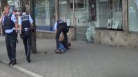 فيديو للشخص الذي هاجم المارة في ألمانيا بالساطور