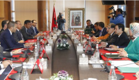 خبر سيئ للمستخدمين..."الباطرونا" تطلب رسميا تأجيل الزيادة في الحد الأدنى للأجور والحكومة تتشاور