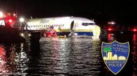 طائرة "بوينغ 737" تقل 136 راكبا تهبط فوق نهر..تفاصيل ما وقع (فيديو)
