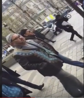 فيديو جديد لمحمد السادس يتجول في شوارع فرنسا بدون بروتوكول