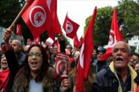 بالفيديو : المغاربة يتضامنون مع أشقائهم في تونس ضد الارهاب