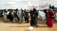 إطلاق نار كثيف بمخيمات تندوف والمحتجون يواصلون محاصرة مبنى ما يسمى بوزارة الدفاع