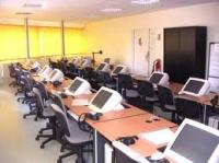 تجهيز 31 في المائة من المؤسسات التعليمية بقاعات متعددة الوسائط في إطار برنامج \"جيني\"