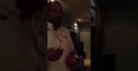 بالفيديو.. أمير سعودي جديد يعتدي بالضرب على وافد يمني