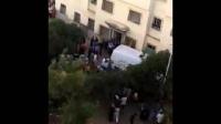 فيديو لحظة اعتقال المرأة التي طعنت طفلا وألقت بجثته من الطابق الرابع ببرشيد
