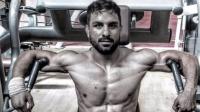 تنفيذ حكم القصاص بالإعدام في حق بطل المصارعة الإيراني