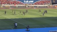 صافرات الاستهجان ضد لاعبي الأهلي أثناء تفقدهم أرضية ملعب محمد الخامس