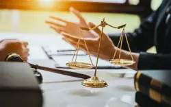 المحاميات أكثر عرضة للقلق والضغوط المالية من الرجال
