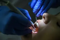 فضيحة "الأطباء المزيفين" تهز المغاربة وتكشف كوارث صحية خطيرة!