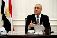 بعد مخالطته لمصاب بكورونا.. وزير مصري "يعزل نفسه"
