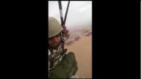 جندي يشعل مواقع التواصل بمقطع كوميدي أثناء إسقاطه باليمن