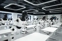 الصين تفتتح أول "مدرسة للروبوتات البشرية" لتعليمها المهارات الصناعية والمنزلية