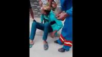 شاهد جوج شفارة ف مارتيل شدو واحد و الآخر هرب