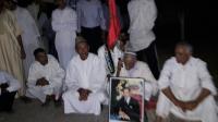سابقة ...مصلون يحتجون على ازالة مصباحين وقطع الانارة عليهم في ليلة القدر من طرف رئيس جماعة