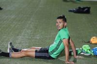 الشرطة الفرنسية تعتقل اللاعب الجزائري "الملالي" بسبب فضيحة أخلاقية