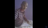 بالفيديو.....شوفو أشنو قال والد السجين الذي قتل موظفا بسجن تولال