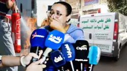 مؤلم.. وفاة الأربعيني الذي أضرم النار في جسده بطنجة وزوجته تنهار بعد تلقيها خبر الوفاة (فيديو)