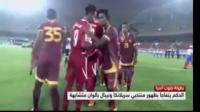 شاهد.. منتخبان يلعبان بنفس الزي تقريبا والحكم يتدخل بعد شوط كامل