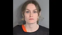 كاميرات المراقبة تفضح ممرضة اعتدت بعنف على مريضة معاقة