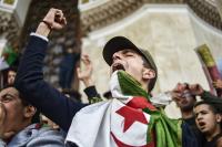 صحيفة فرنسية: من الحراك إلى القمع .. الجزائر تدخل في حقبة جديدة