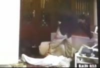فيديو أمني يكشف طريقة سرقة المعتمرين والحجاج‏
