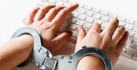 شبيبة "علال الفاسي" ترفض قانون تكميم الأفواه وتعتبره ضربا لكل المكتسبات وتدعو الحكومة إلى عدم نسف التراكمات الايجابية