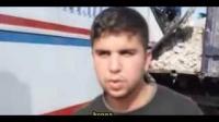 فرار سائق حافلة الركاب بعد إصطدامه بشاحنة كبيرة