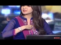 بالفيديو.. موقف محرج لمذيعة لم تنتبه أنها على الهواء