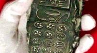بالصورة: العثور على هاتف محمول عمره 800 عام