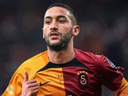 غلطة سراي في مأزق بسبب عقد حكيم زياش!