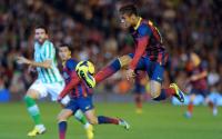 برشلونة يكتسح مضيفه ريال بيتيس برباعية (فيديو)
